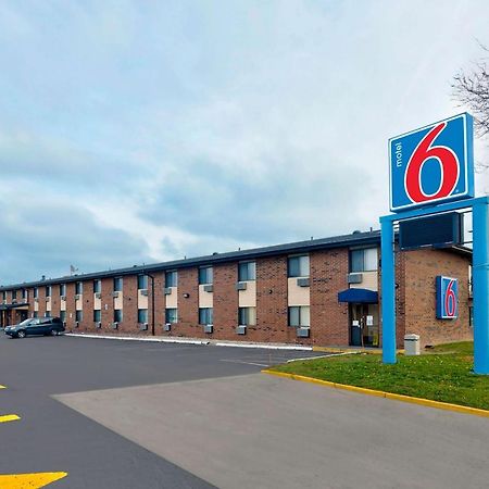 Motel 6-Oak Creek, Wi Ngoại thất bức ảnh