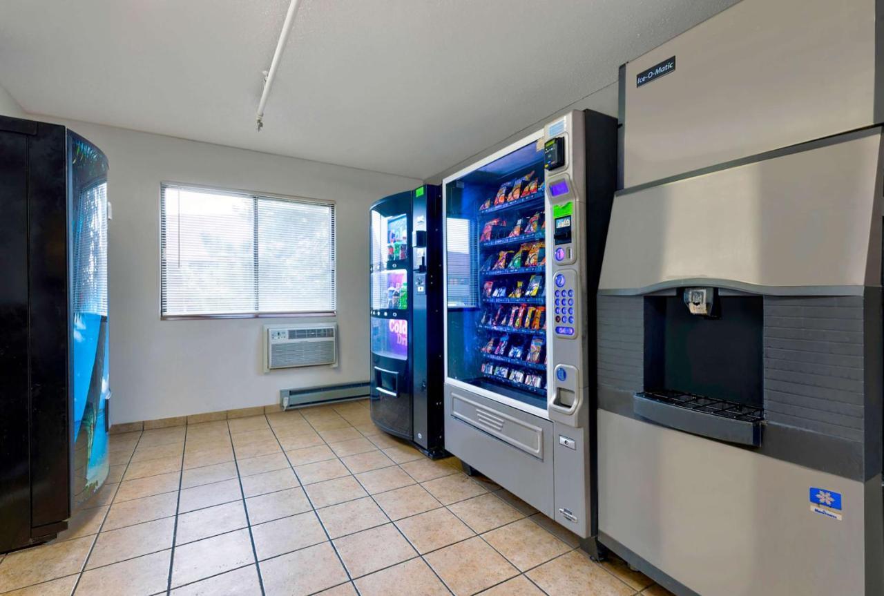 Motel 6-Oak Creek, Wi Ngoại thất bức ảnh