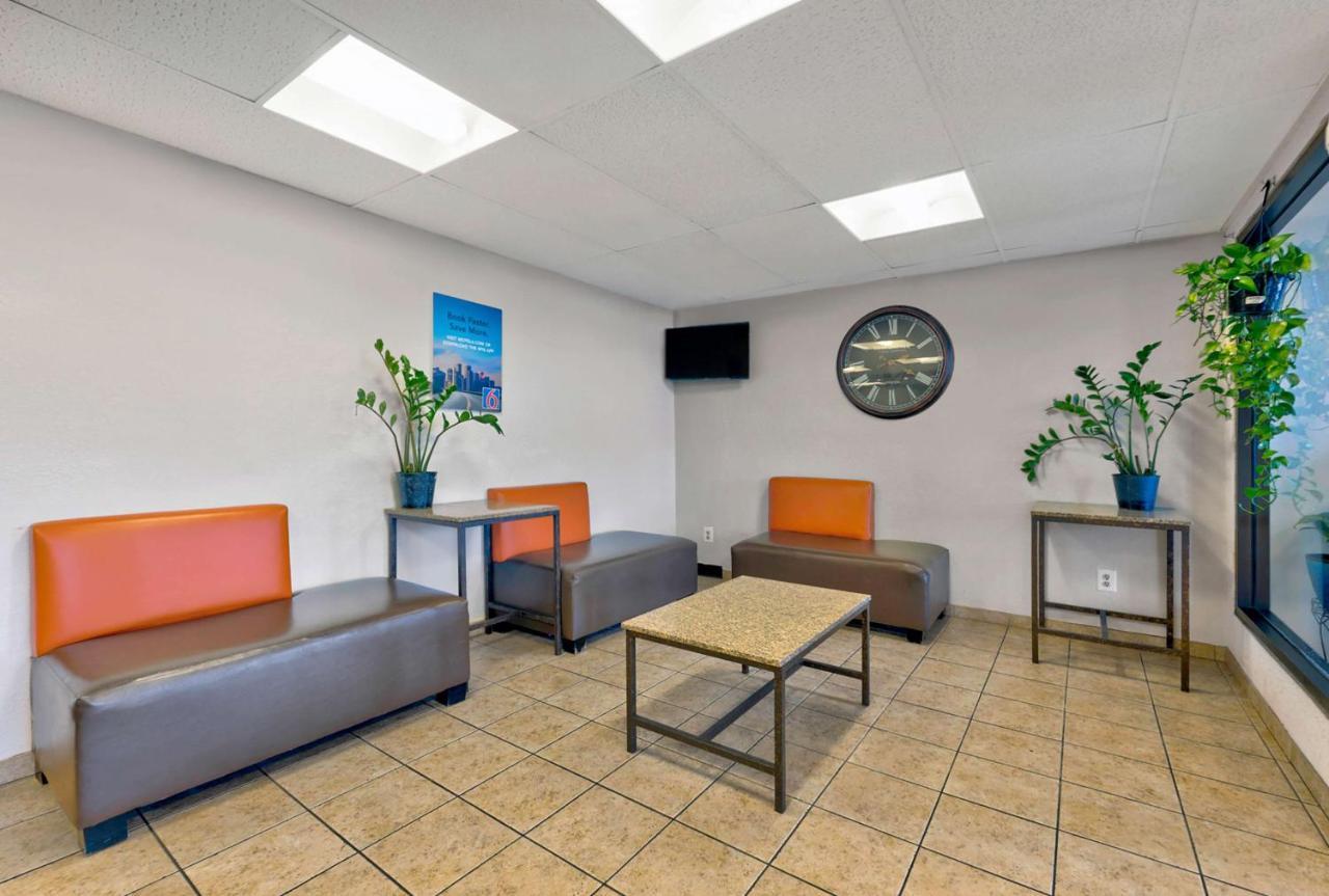 Motel 6-Oak Creek, Wi Ngoại thất bức ảnh